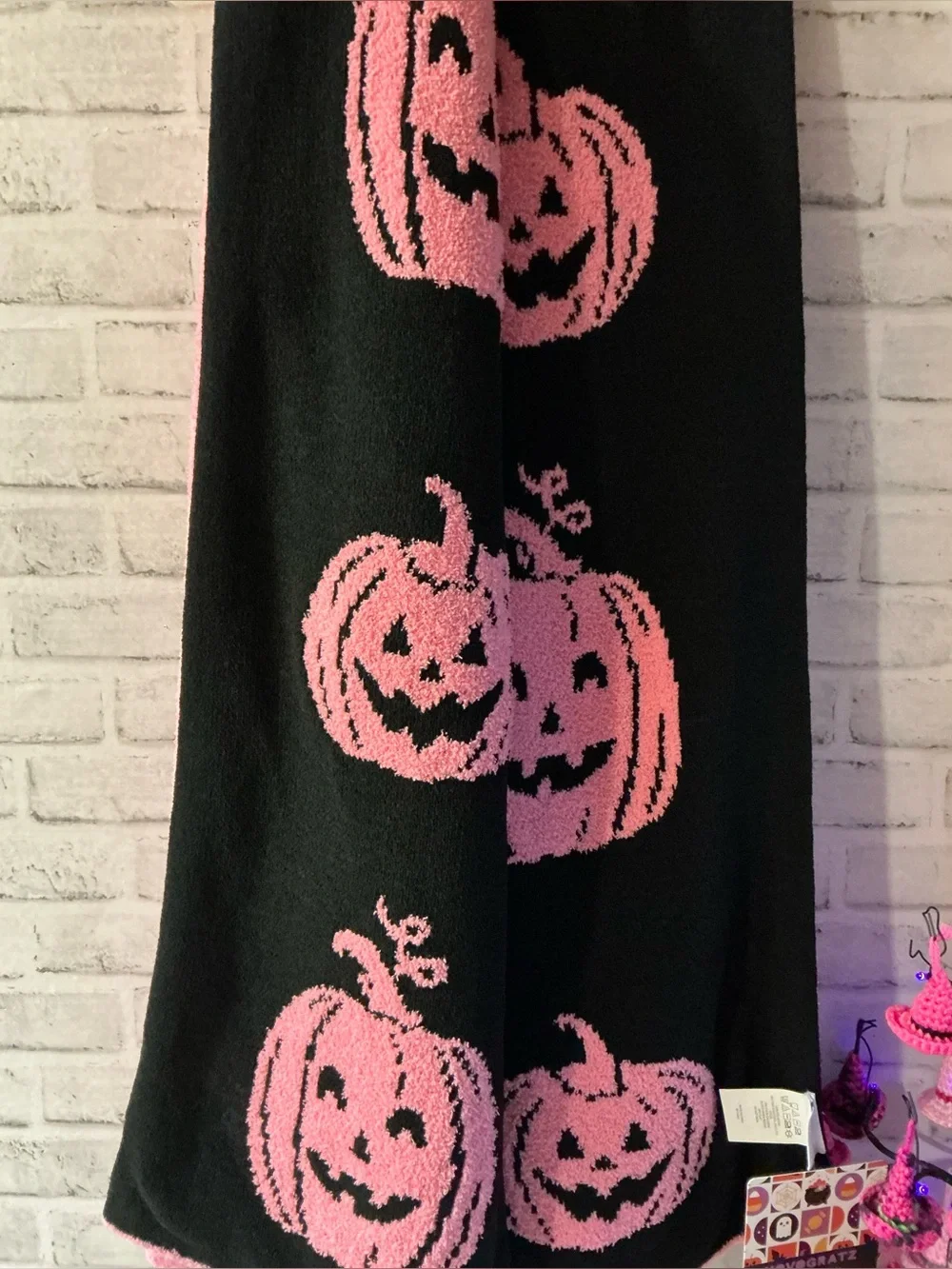 NOVOGRATZ 50x70 Retro Chenille Pumpkins Throw-50” x 70”
